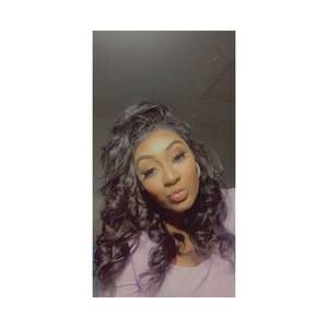 Meet your Posher, Janiya